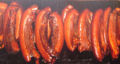 湘西三吃:酸鱼、腊肉、牛肝菌(图)